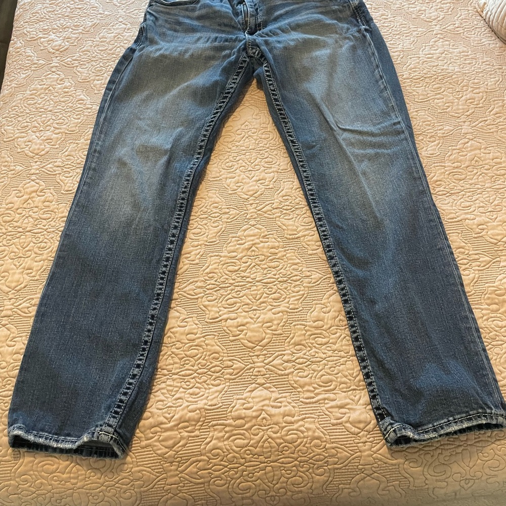 BKE Straight Fit Blue Jeans for Men
